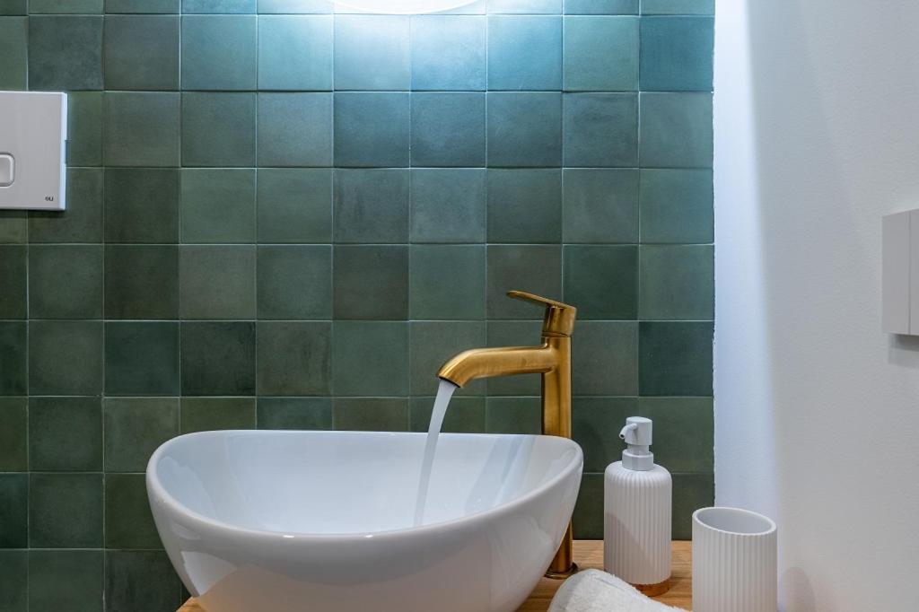 Habitart Hotel Monserrato Bagian luar foto